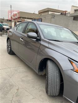 نيسان ألتيما